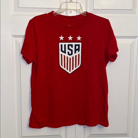 Nike Tops - Women’s size large Nike USA t-shirt!!